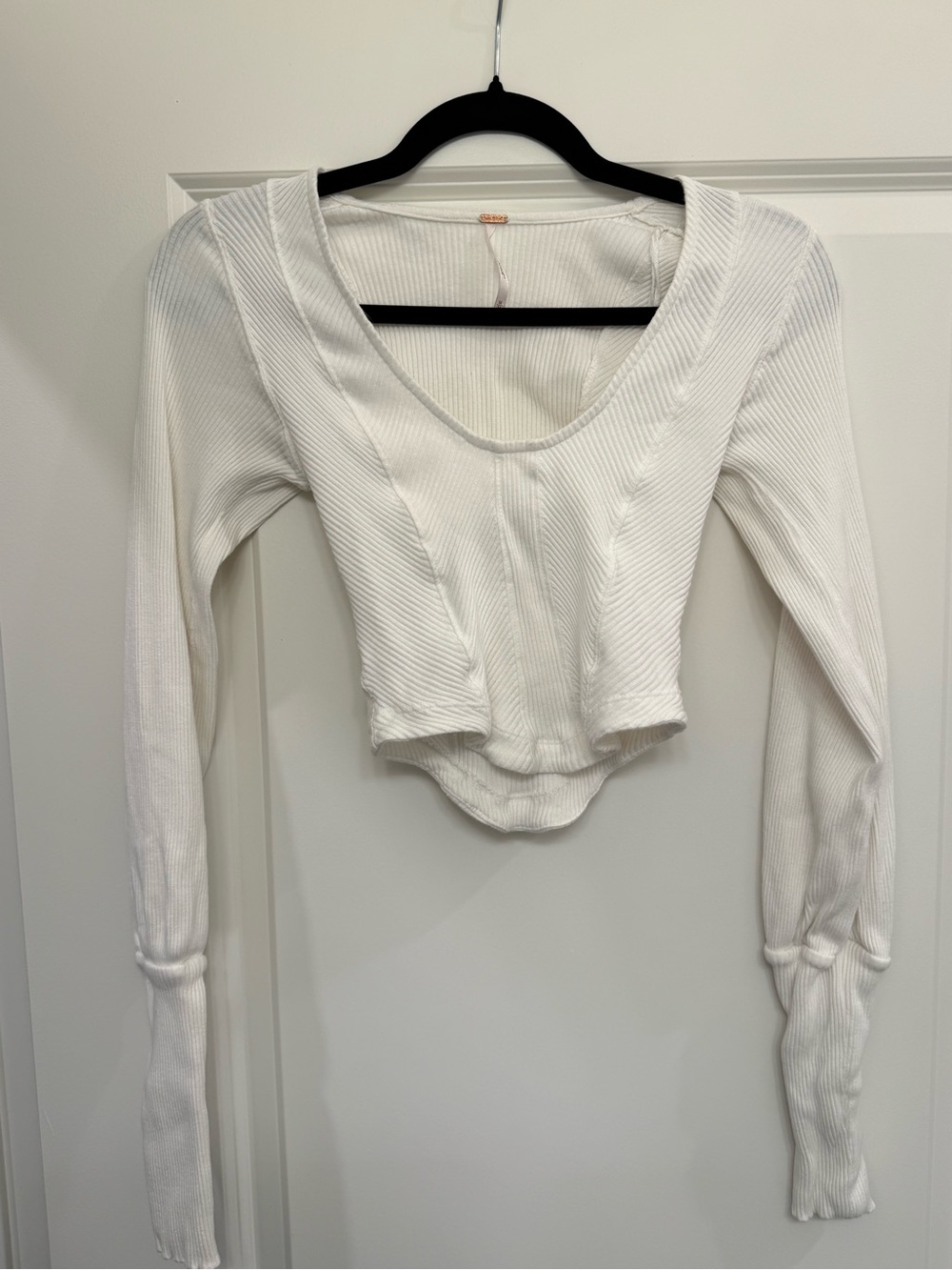 Free People White Ribbed Scoop-Neck Crop Long Sleeve Top